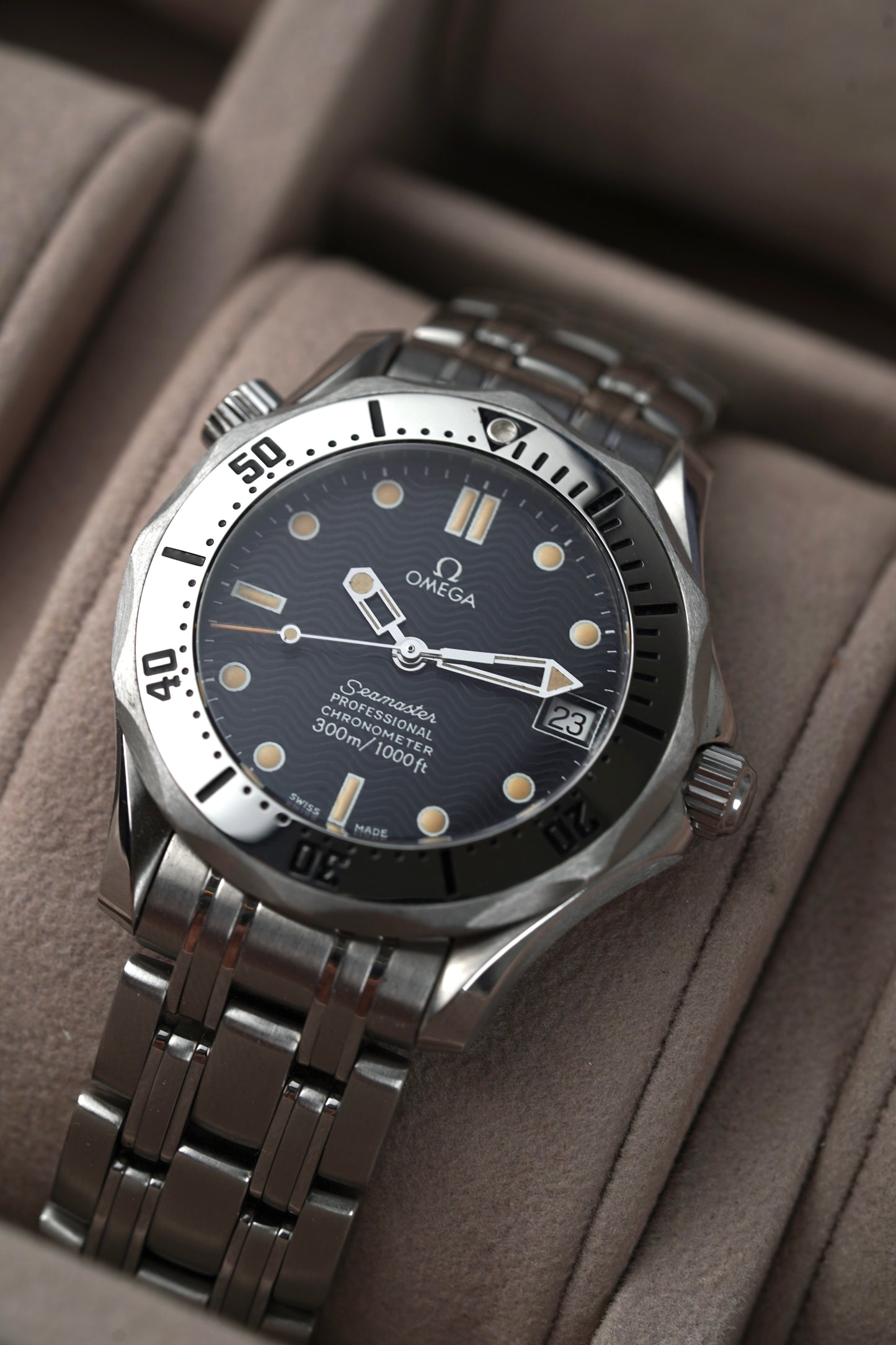 OMEGA SEAMASTER 300