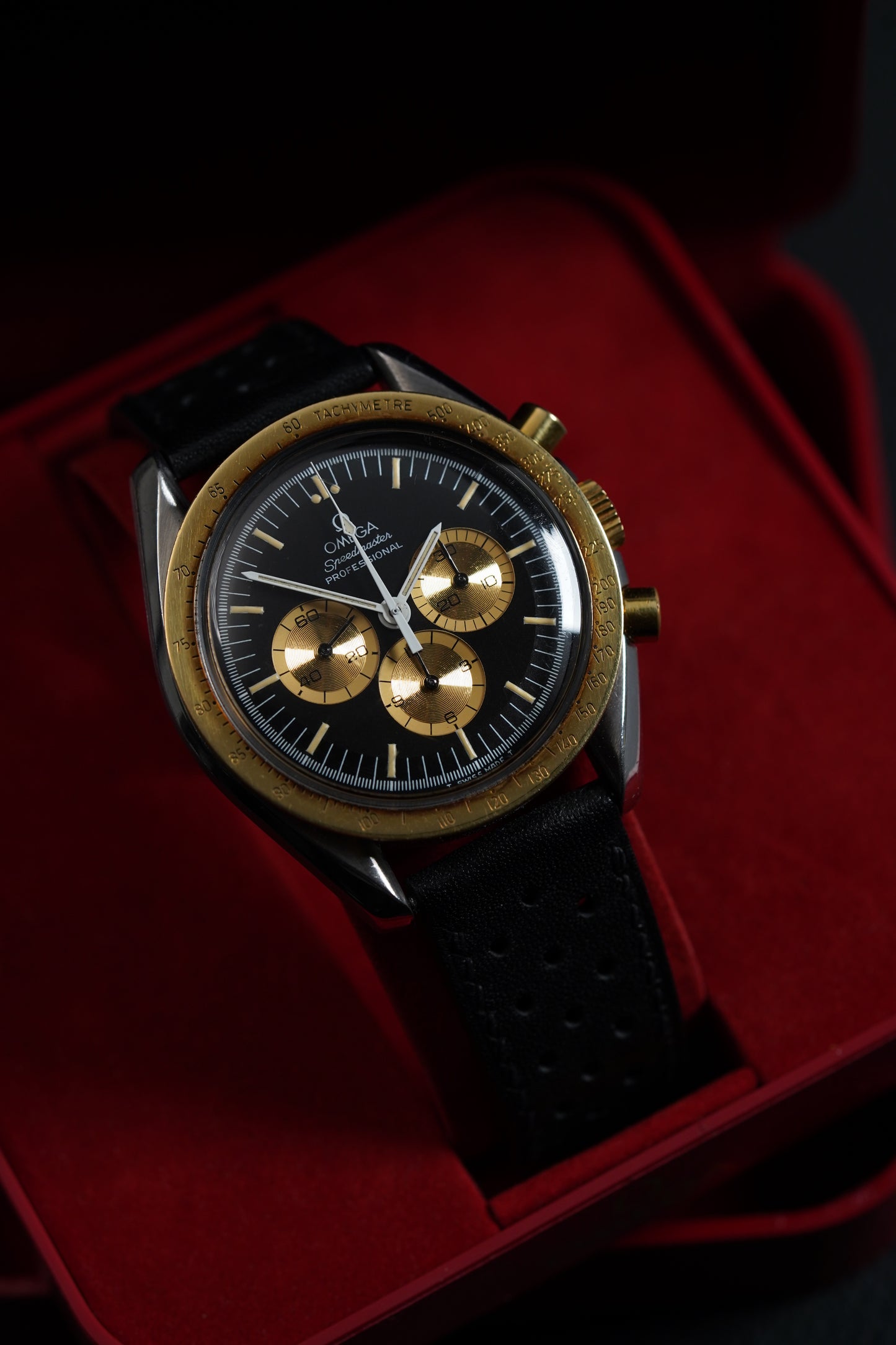 OMEGA SPEEDMASTER