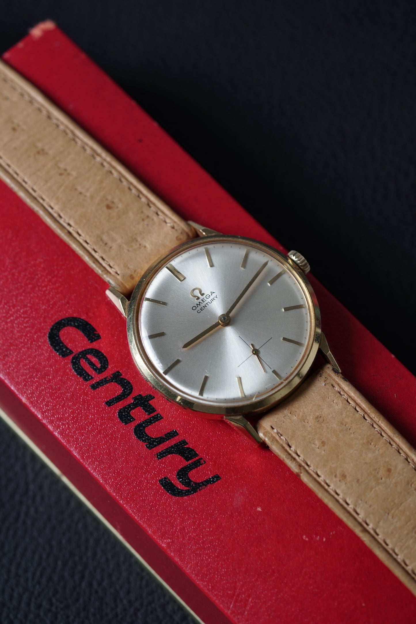 OMEGA CENTURY ORO18KT